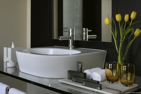 Movenpick Hotel Jumeirah Lakes Towers (Dubai)
